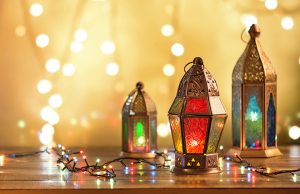 Eid al-Fitr celebration in Desert Safari, Dubai, with colorful Ramadan lamps